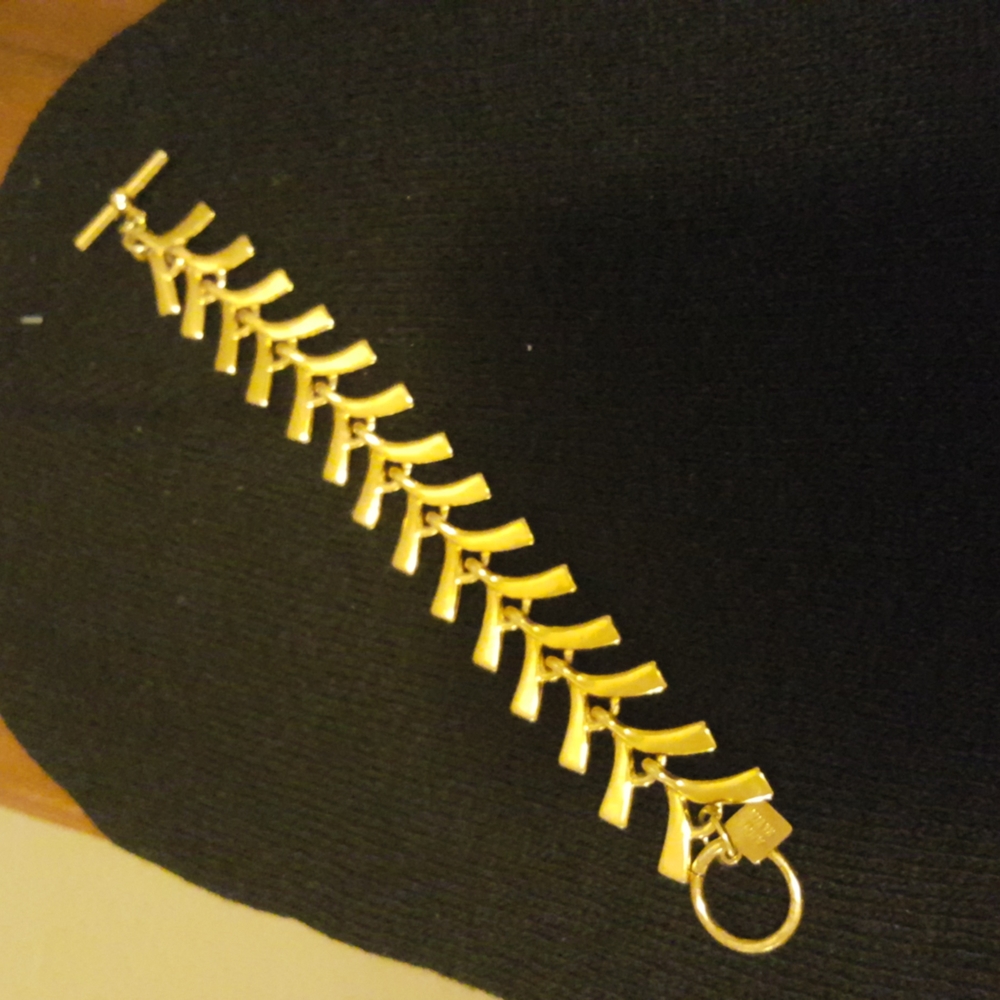 ANNE KLEIN fashion bracelet